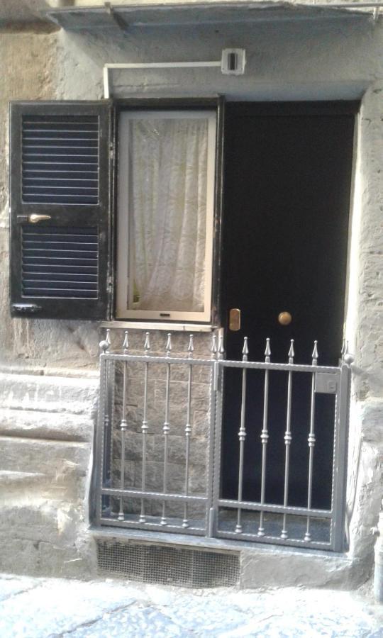 Villa Monolocale fronte strada Napoli centro storico Esterno foto